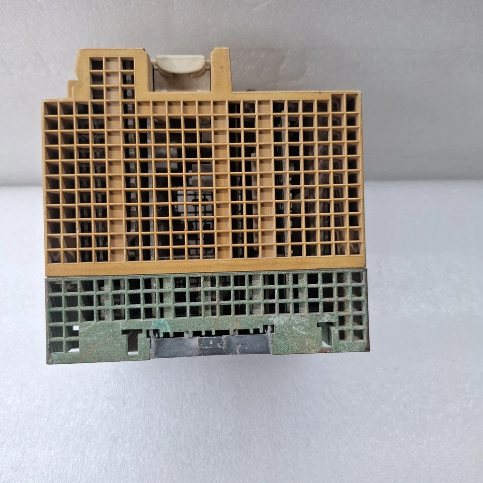 SIEMENS SIMATIC S5-95U 6ES5 095-8MA03 CPU 6ES50958MA03 SIMATIC S5 95U (USED)